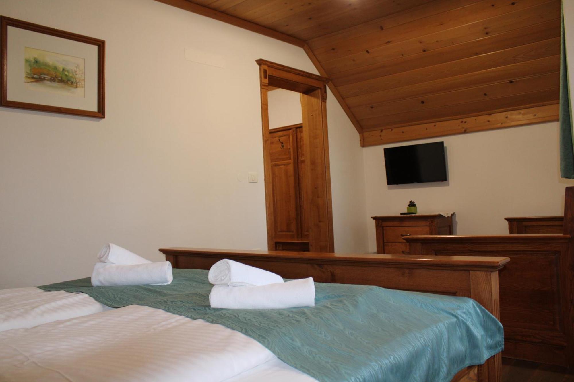 Hotel Sport Center Prodnik Ljubno Esterno foto